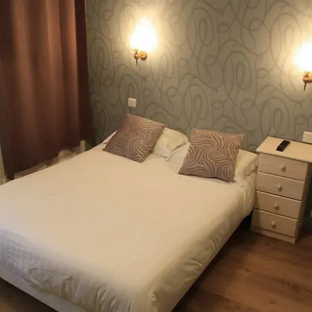 Le Sisley 2*