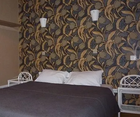 Le Sisley 2* Rouen